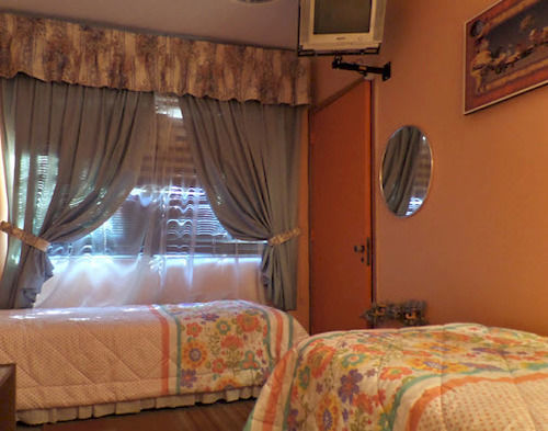 Marilu 'S Bed And Breakfast Hostel Santiago del Cile Esterno foto